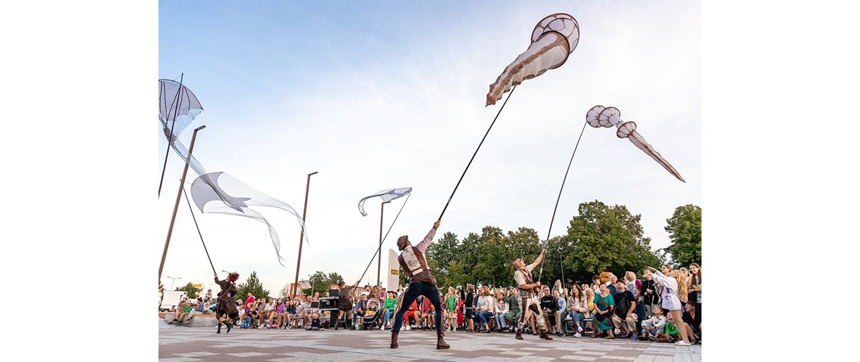 Vasara Palangoje ir Šventojoje: poilsiautojai čia saujomis sems ne tik smėlį, bet ir įkvepiančias kultūrines patirtis