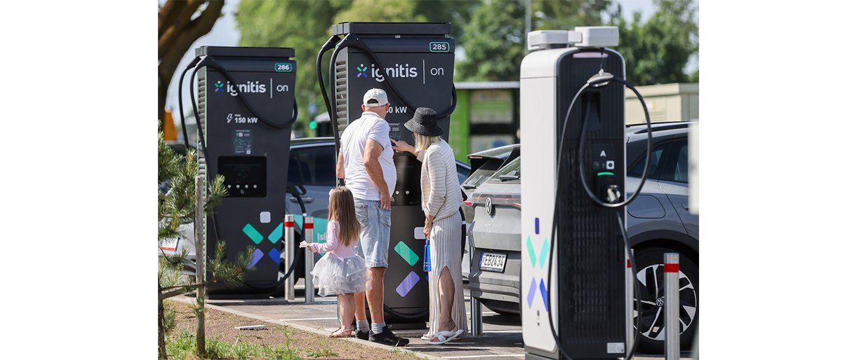 „Ignitis ON“ Palangoje pradeda greito elektromobilių įkrovimo parko atnaujinimo darbus