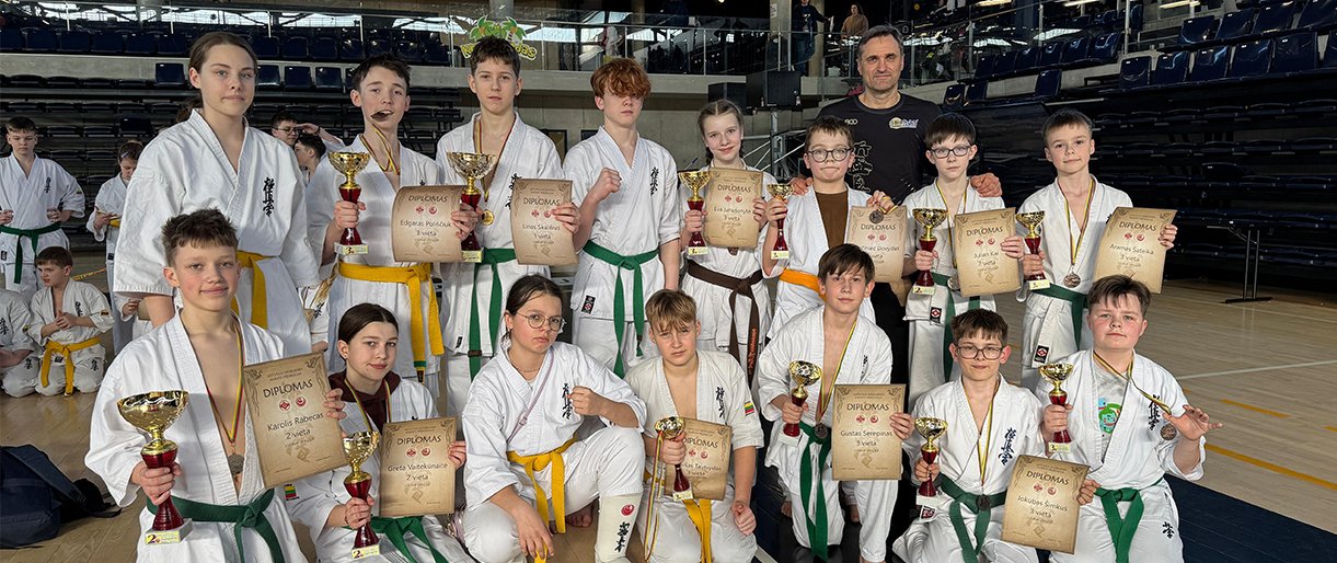 Karate mokyklos "Shodan" auklėtinių komanda - stipriausia Lietuvos vaikų-jaunučių čempionate šešioliktus metus iš eilės