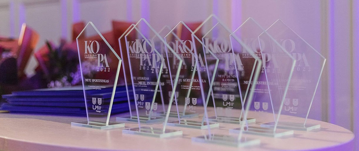 Daugiau nei pusė jaunimo apdovanojimų „Kopa“ nominacijų – Gimnazijos bendruomenei