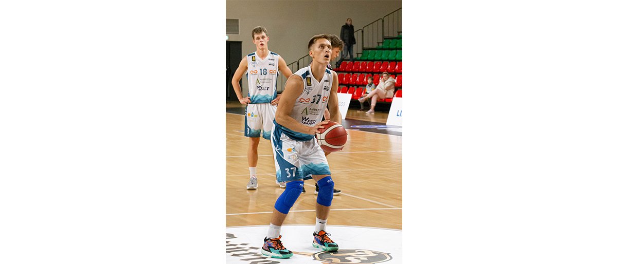  Antroje rungtynių pusėję atsibudę „Kuršiai“ pranoko Kretingos ekipą