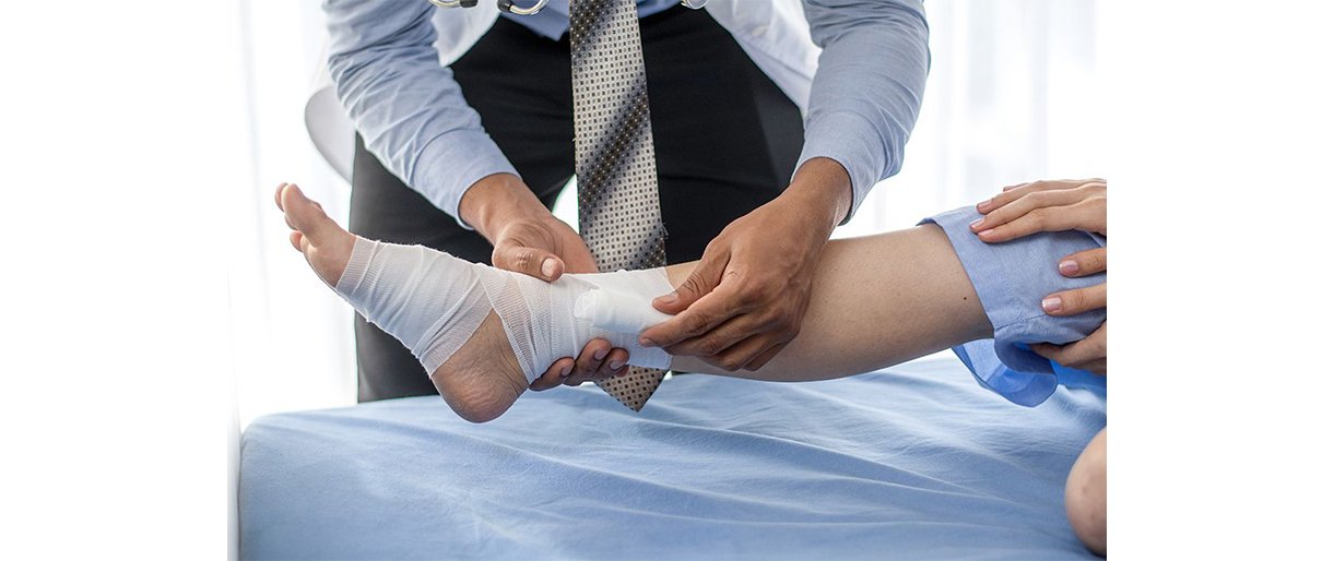 Bioskaidūs tvarsčiai – inovatyvus sprendimas lėtinėms žaizdoms gydyti