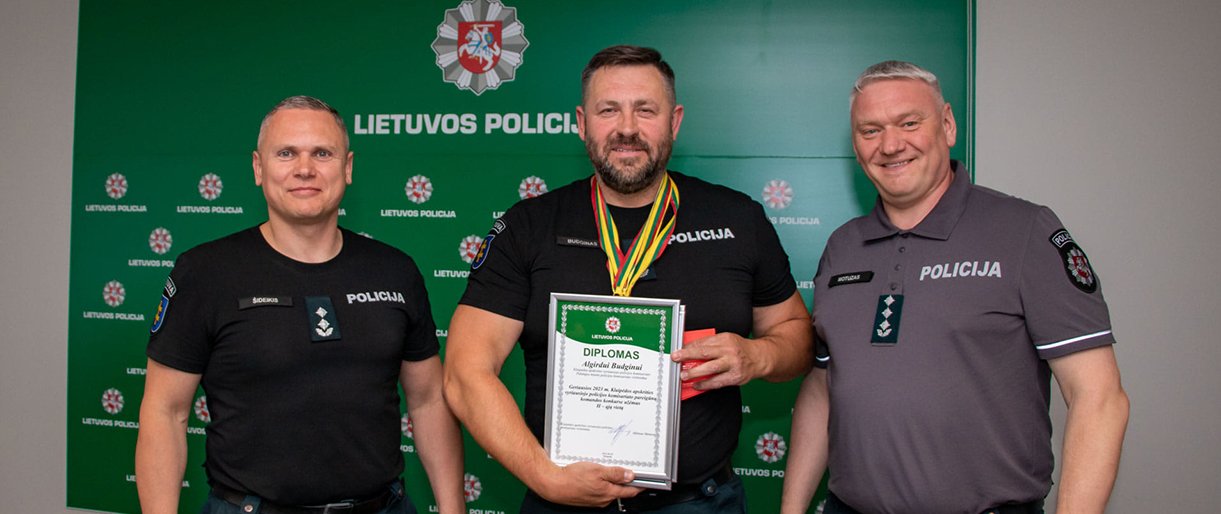 Išrinkta geriausia 2023 m. Klaipėdos apskrities policijos pareigūnų... Išrinkta geriausia 2023 m. Klaipėdos apskrities policijos pareigūnų komanda