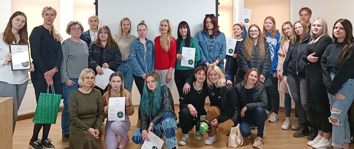 Atsakingo šeimininko akademija Palangoje išleido pirmąją atsakingų... Atsakingo šeimininko akademija Palangoje išleido pirmąją atsakingų šeimininkų laidą