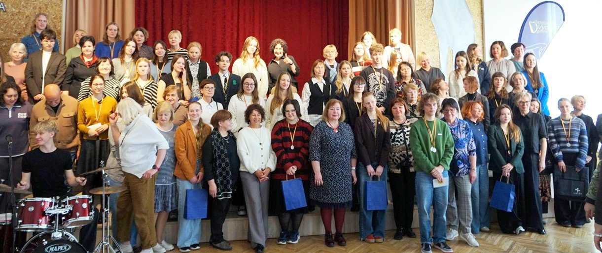 Palangos senosios gimnazijos jaunieji filologai – tarp stipriausiųjų Lietuvoje