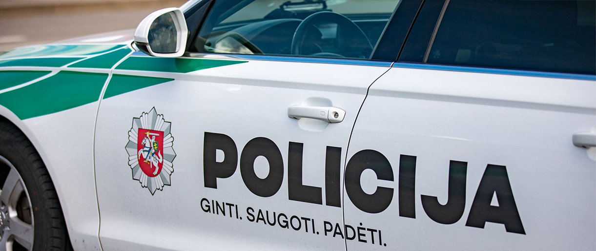 Palangoje sustabdyta neblaivi vairuotoja: automobilyje buvę vaikai perduoti Valstybės vaiko teisių apsaugos ir įvaikinimo tarnybai
