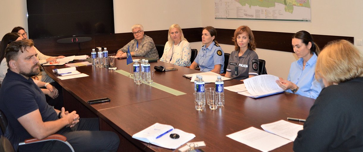 Į pirmąjį posėdį rinkosi Palangos miesto savivaldybės smurto artimoje aplinkoje prevencijos komisija