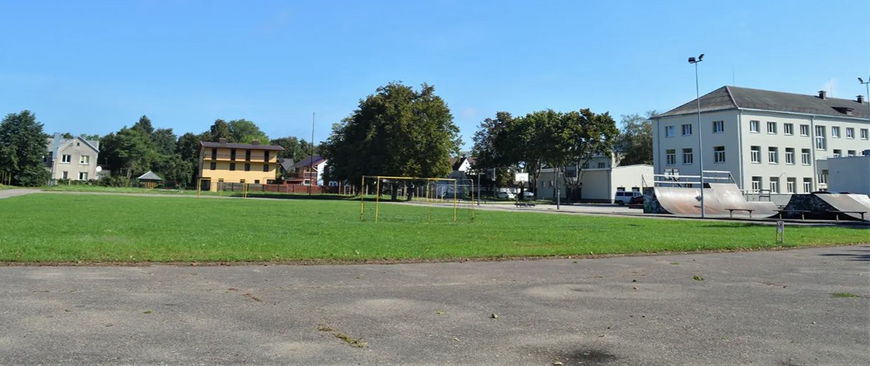 Bus rekonstruojamas Palangos senosios gimnazijos stadionas