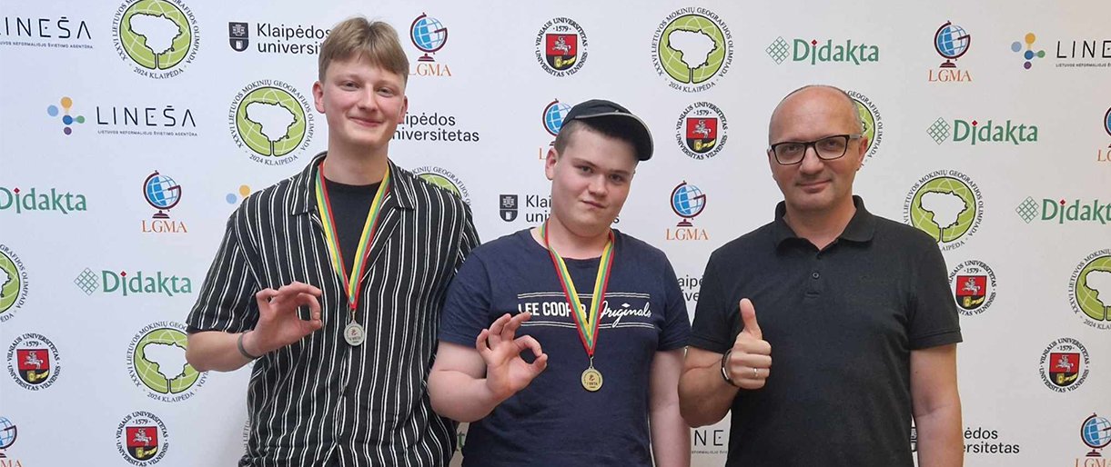 Respublikinėje geografijos olimpiadoje I ir II vieta -  Palangos gimnazistams