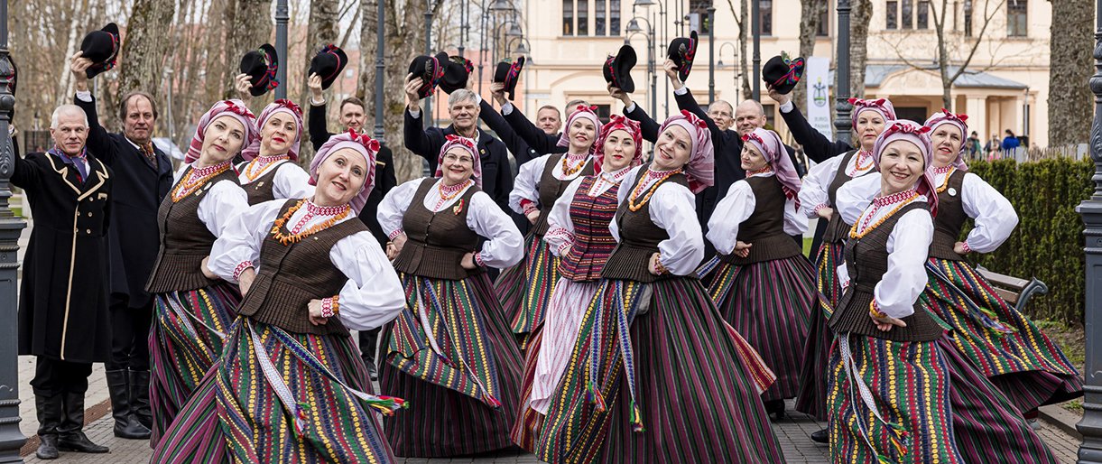 Savaitgalį kurortą nuspalvins tarptautinis liaudiškų šokių festivalis “Palangos miestely”