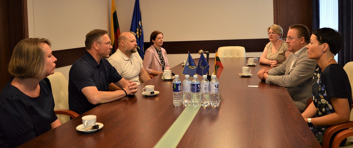 Susitikime su JAV lietuvių bendruomenės krašto valdybos nariais kalbėta apie bendradarbiavimo galimybes