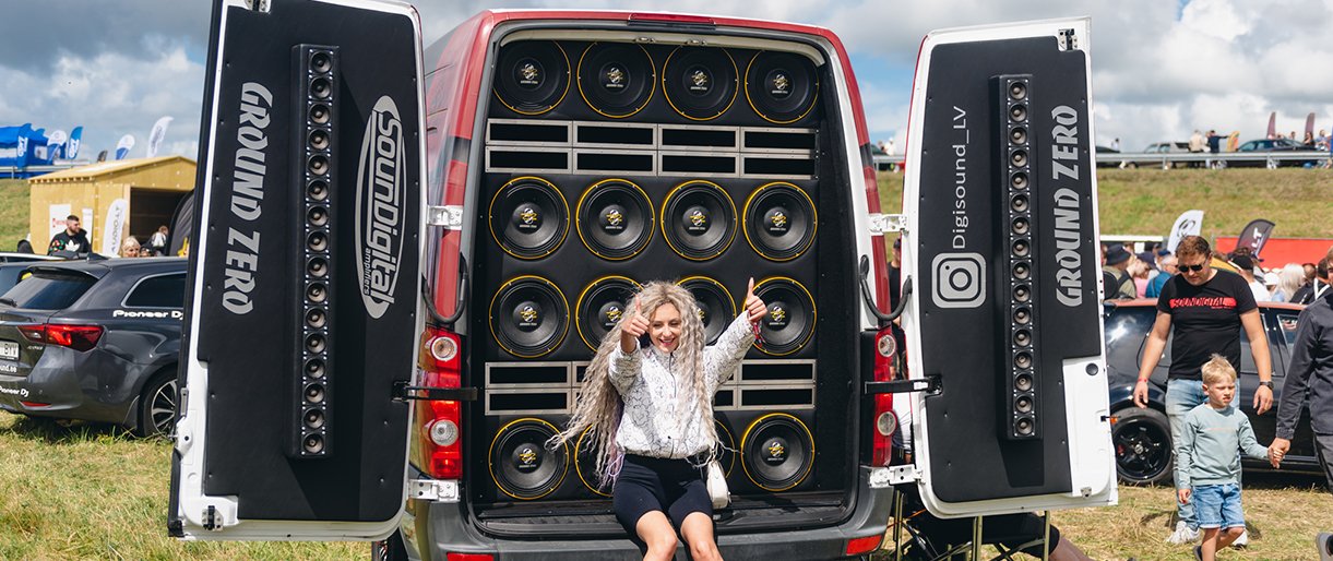 Varžėsi ir decibelų drag‘o entuziastai