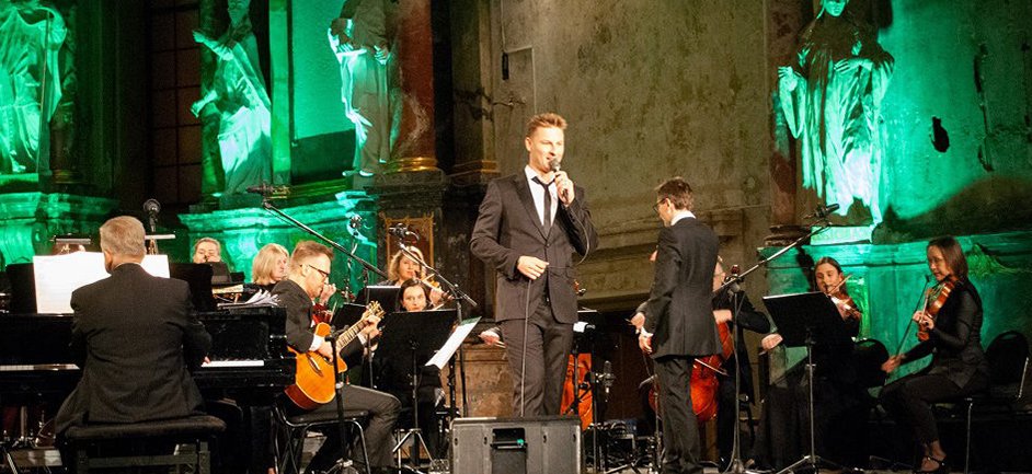 Palangoje Vilniaus Šv. Kristoforo kamerinis orkestras su Justinu Lapatinsku atliks Frank Sinatros dainas