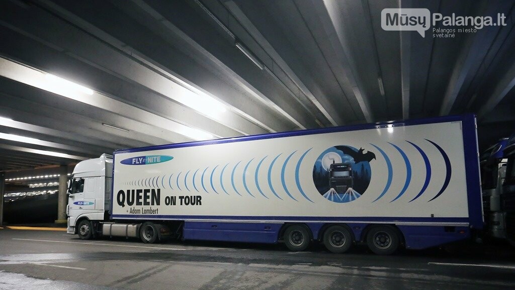 „Queen“ šturmuoja Lietuvą: 19-os sunkvežimių atgabenta koncerto technika jau Kaune, nuotrauka-1