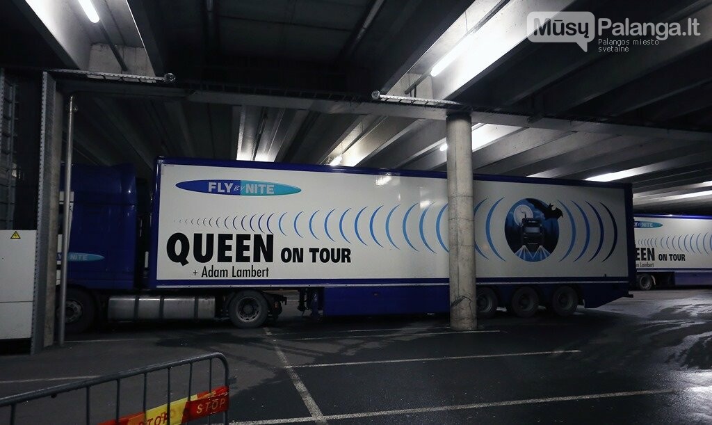 „Queen“ šturmuoja Lietuvą: 19-os sunkvežimių atgabenta koncerto technika jau Kaune, nuotrauka-5