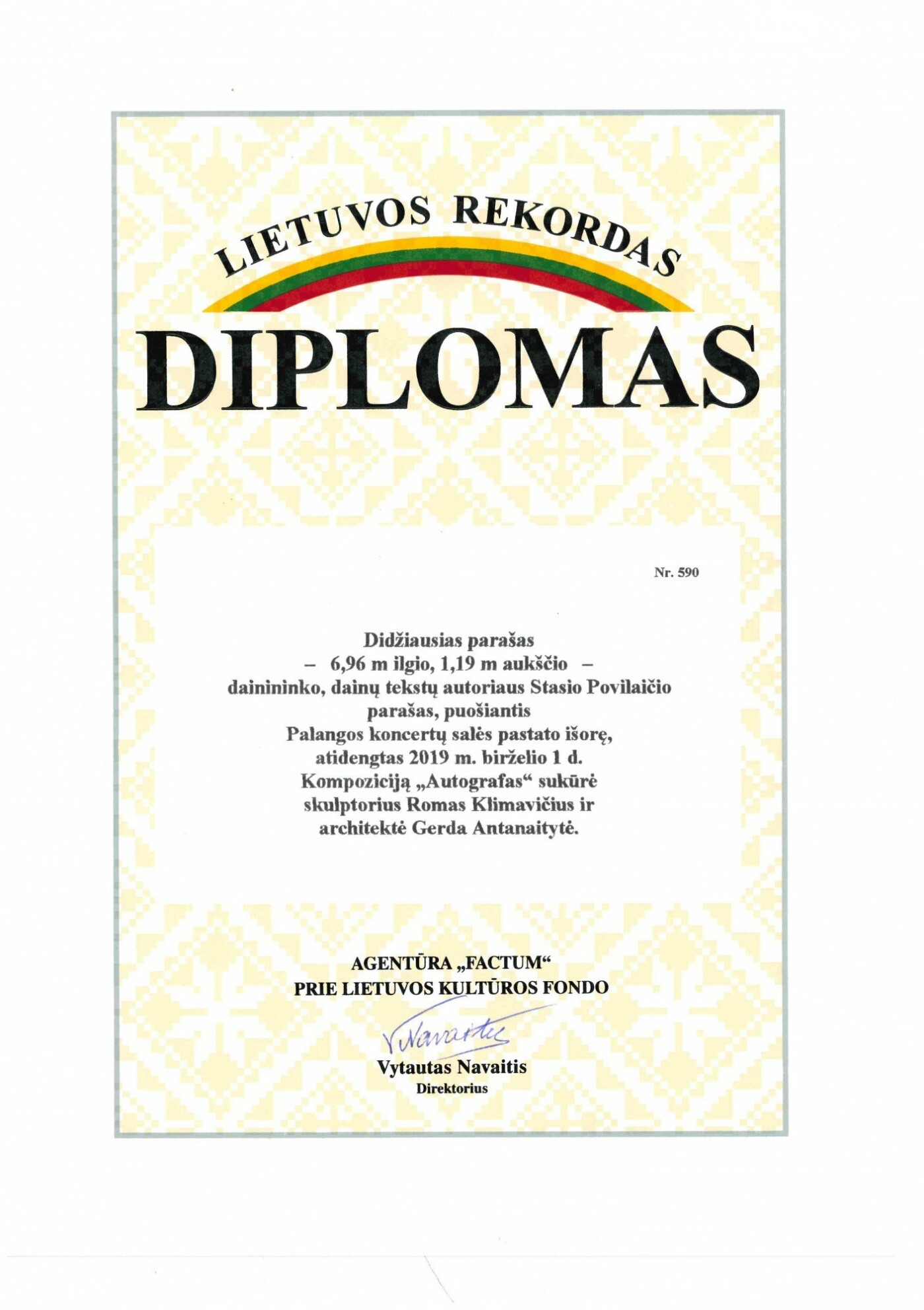  Palangai įteiktas Lietuvos rekordo diplomas patvirtina – Koncertų salės fasadą puošiantis Stasio Povilaičio autografas yra didžiausi..., nuotrauka-1