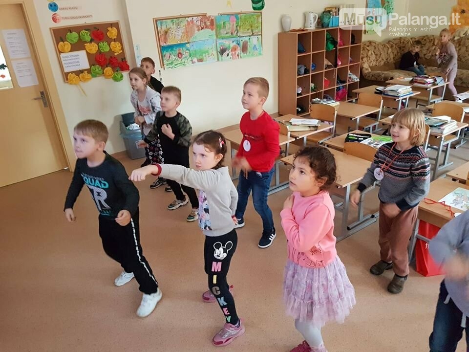 Pirmokų krikštas Palangos "Baltijos" pagrindinėje mokykloje, nuotrauka-1