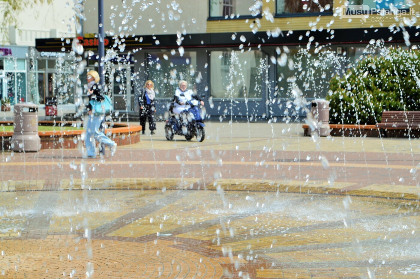 Vasaros laukiančioje Palangoje jau trykšta fontanai, nuotrauka-1