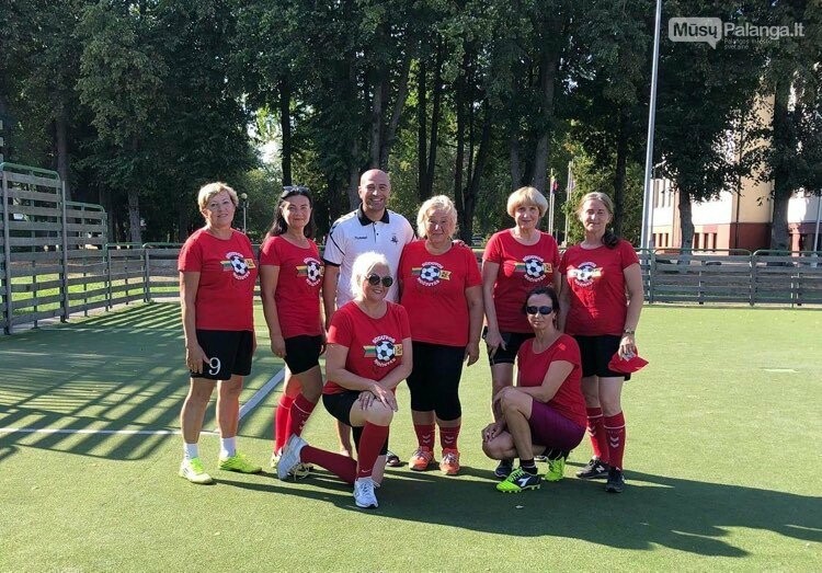 Marijampolės futbolo klubo „Sūduvos močiutės“ pasiruošimas tarptautiniam turnyrui prasidėjo Palangoje, nuotrauka-1