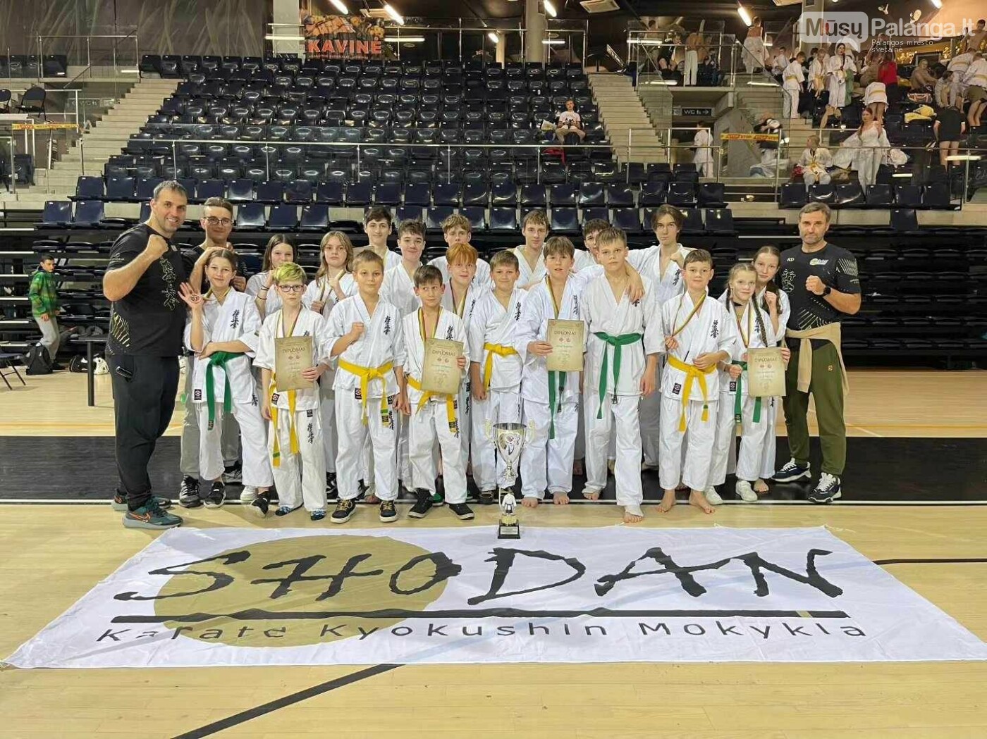 Palangos Kyokushin Karate mokyklos “Shodan” sportininkai iškovojo 2 sidabro ir 10 bronzos medalių Lietuvos moksleivių taurės varžybose, nuotrauka-1