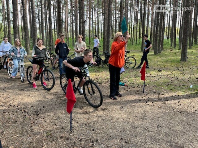 Gimnazija išrinko geriausius savo dviratininkus - Titą Ibatuliną ir Ievą Andrijauskaitę, nuotrauka-12