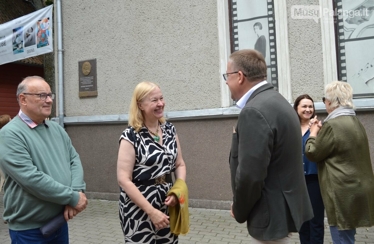 Atidengta memorialinė lenta, skirta prieš 200 metų Palangoje viešėjusiam Adomui Mickevičiui, nuotrauka-4