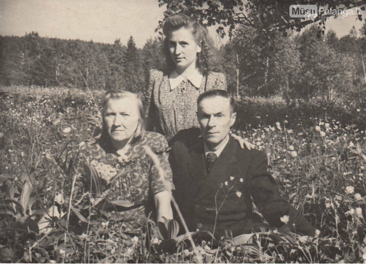 Malūkų šeima, 1954 m. susitikusi Sibire. Igno Jablonskio nuotr., autoriaus archyvas