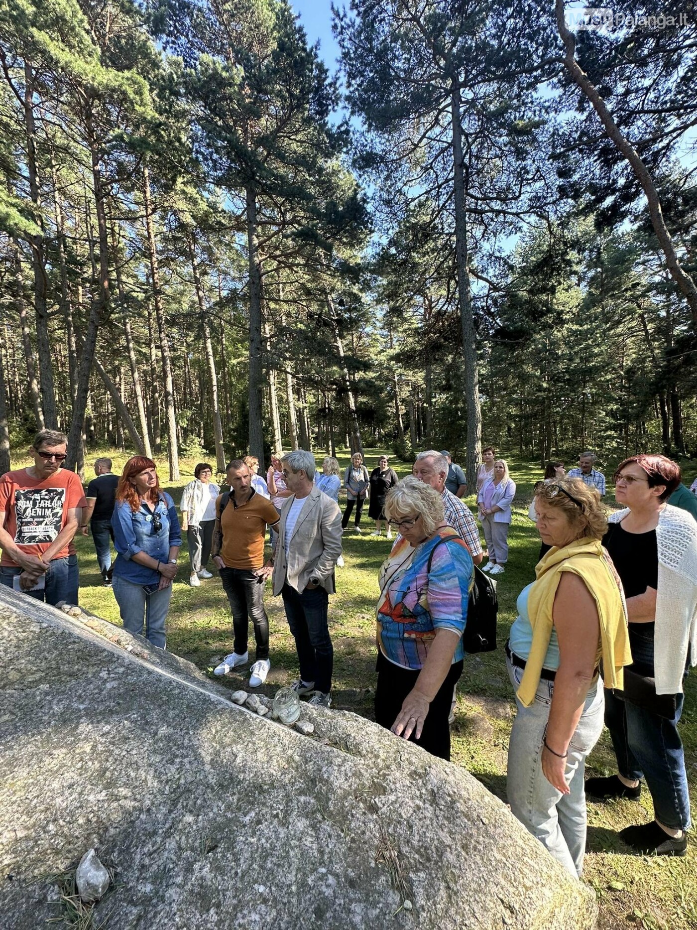 Simbolinis paminklas Palangos žydų žudynių vietos aukoms atminti Birutės parke