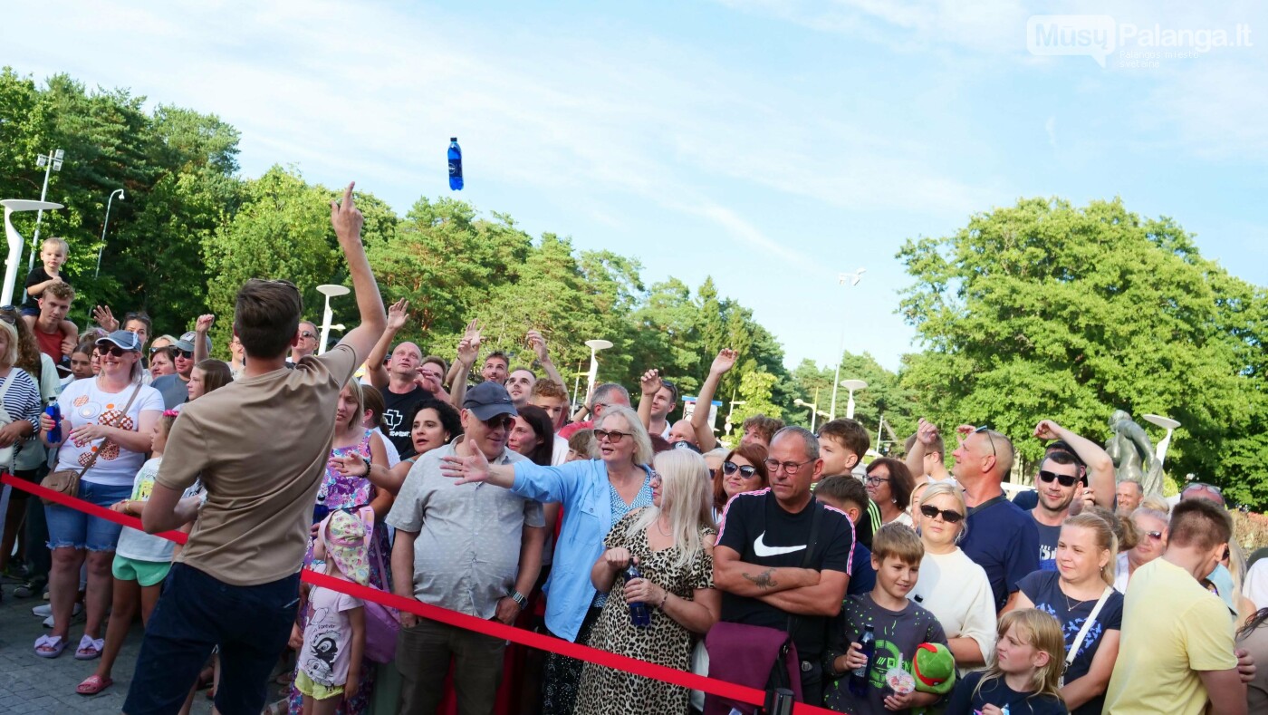 Palangoje kovėsi picų ir traškios vištienos valgymo čempionai, nuotrauka-15