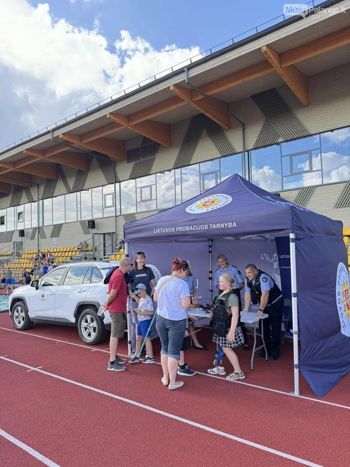 Rugsėjo 1-oji Palangoje: Sporto Centro stadionas tapo vaikų ir tėvų šventės epicentru, susirinko apie 1500 žmonių, nuotrauka-23