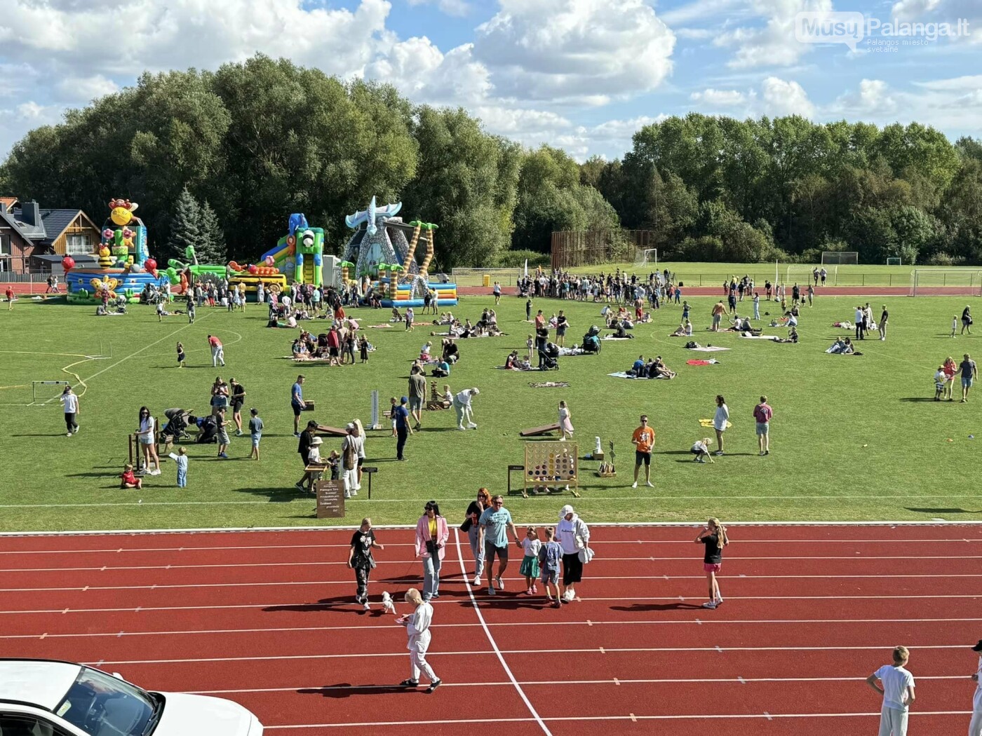 Rugsėjo 1-oji Palangoje: Sporto Centro stadionas tapo vaikų ir tėvų šventės epicentru, susirinko apie 1500 žmonių, nuotrauka-24