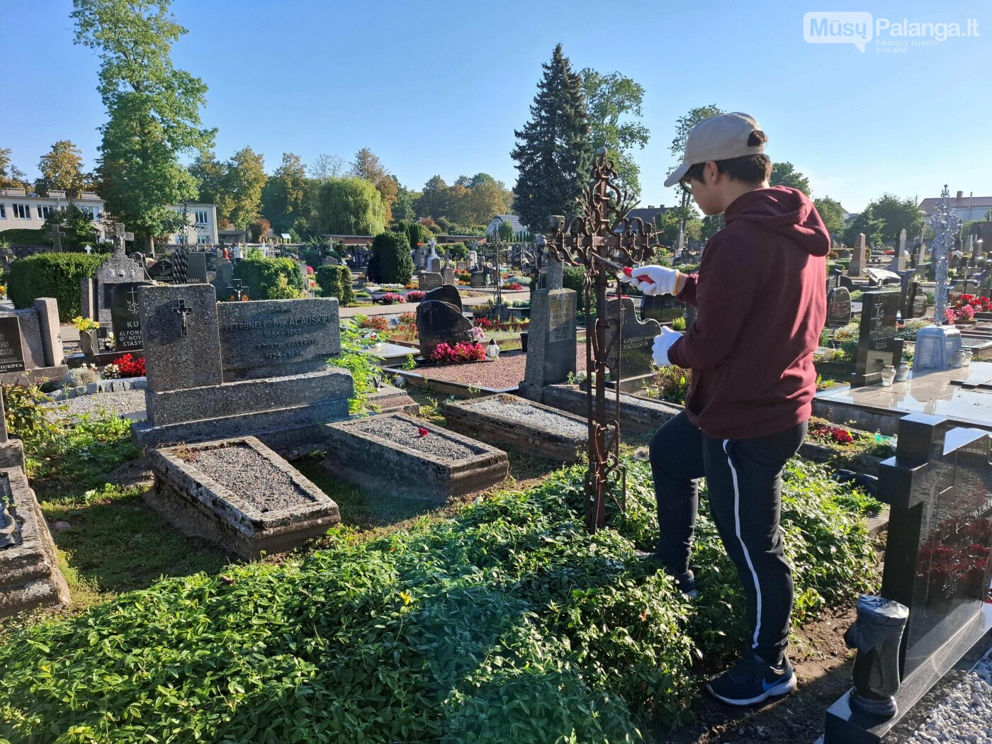 Parodą apie saugotinus Žemaitijos kapinių metalinius kryžius palydi pilietinė iniciatyva – talka, nuotrauka-1