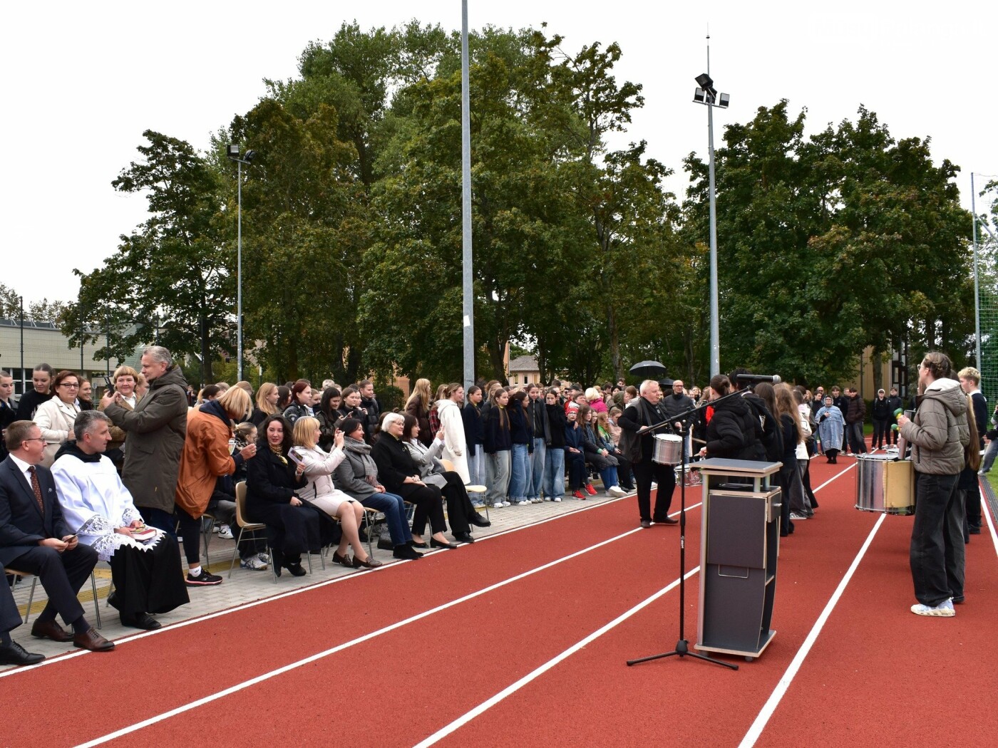 Palangos senojoje gimnazijoje atnaujintas stadionas ir sutvarkytas vidinis kiemelis, nuotrauka-11