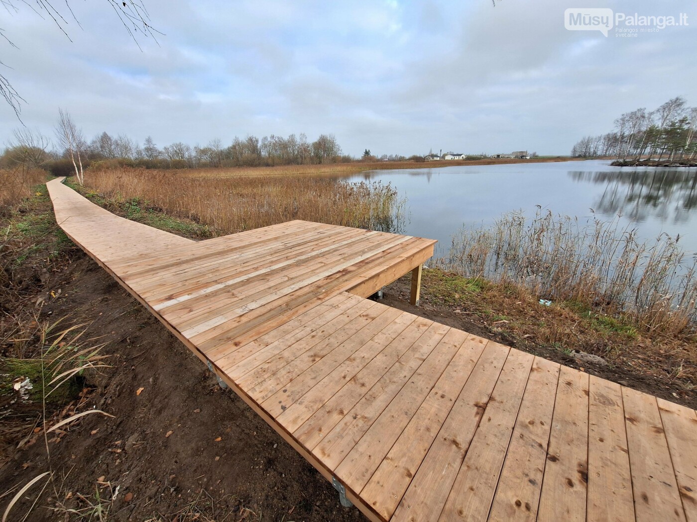 Įgyvendinus pirmąjį šiųmetį Gyventojų iniciatyvų projektą, Vydmantuose įrengtas pėsčiųjų takas, nuotrauka-2