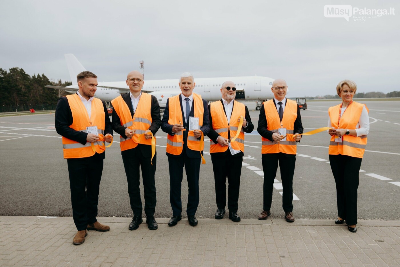 Ministras E. Sabutis išlydėjo istorinį pirmąjį skrydį iš Palangos į Antaliją, nuotrauka-1