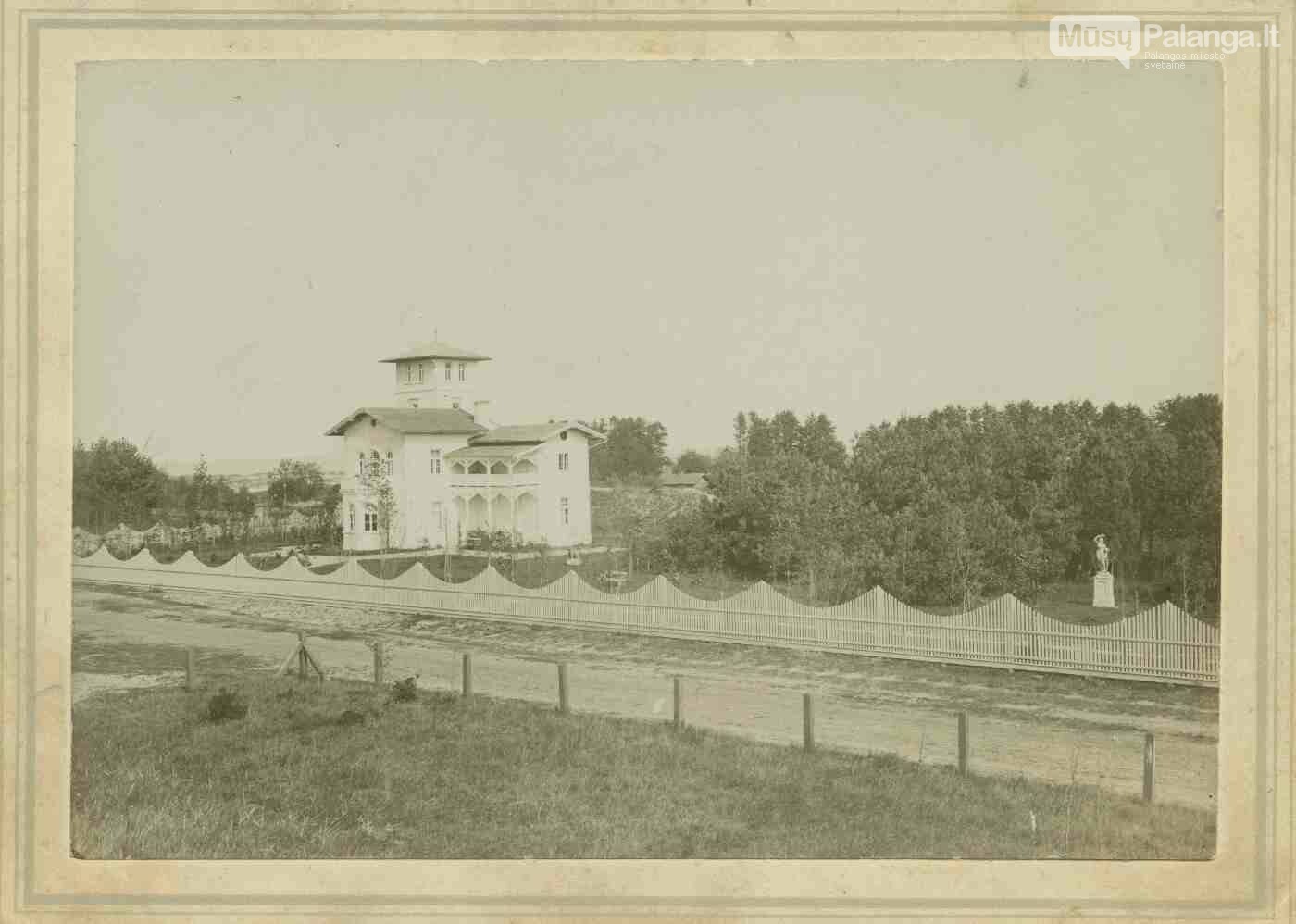Vila „Baltoji“. XX a. pr. Fotografė Paulina Mongirdaitė. Lietuvos nacionalinio muziejaus nuotrauka