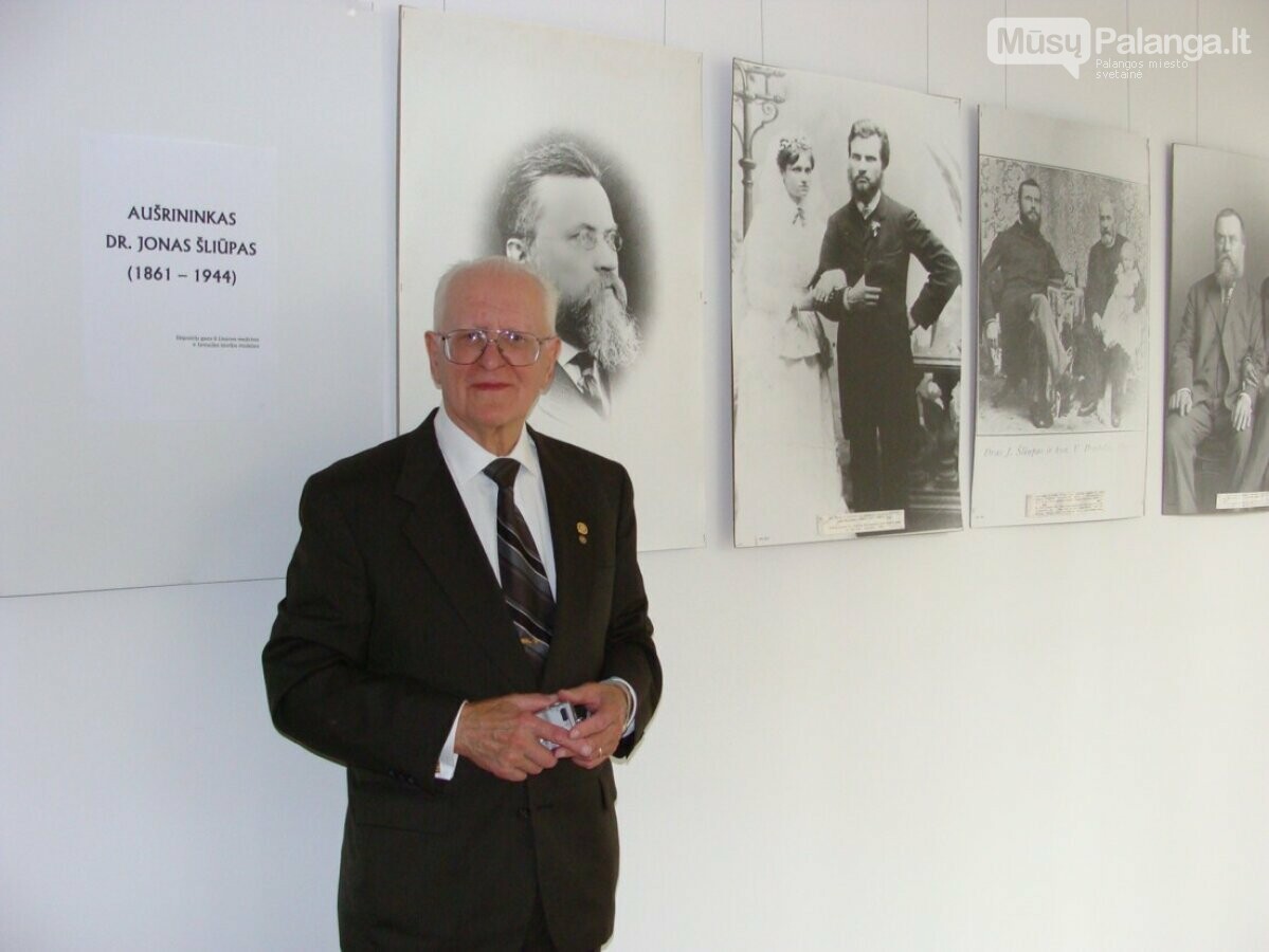 Vytautas Jonas Šliūpas Jono Šliūpo archyvo atidaryme Šiaulių universiteto bibliotekoje 2009 metais. VUB SAIC Aušrininko dr. Jono Šliūpo archyvo nuo...