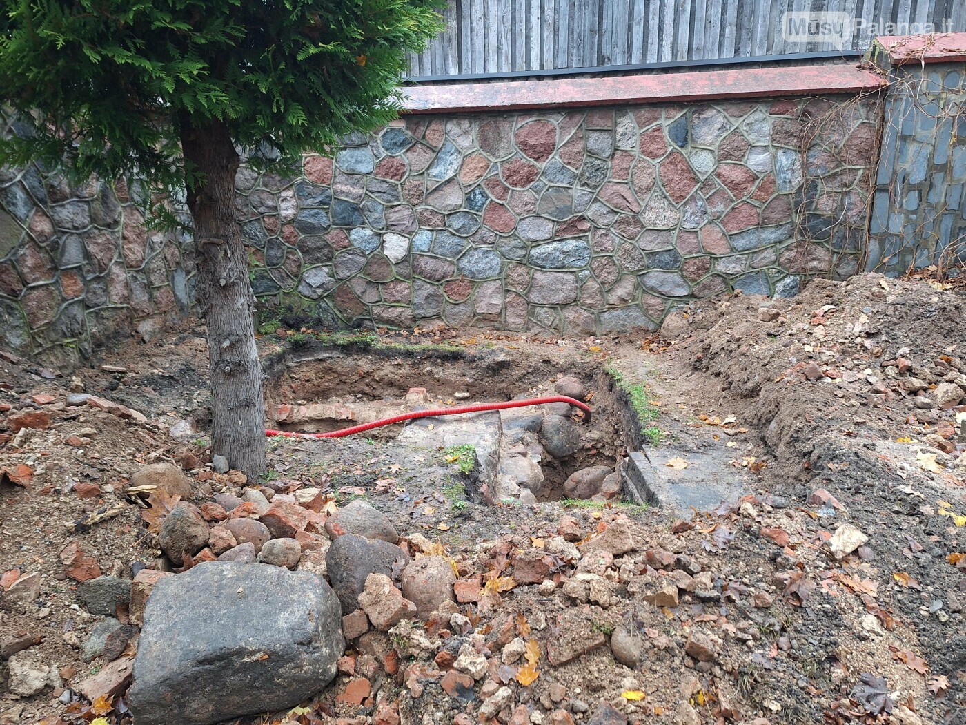 Kretingos bažnyčios šventoriuje aptikta iki šiol nežinota kripta, nuotrauka-2