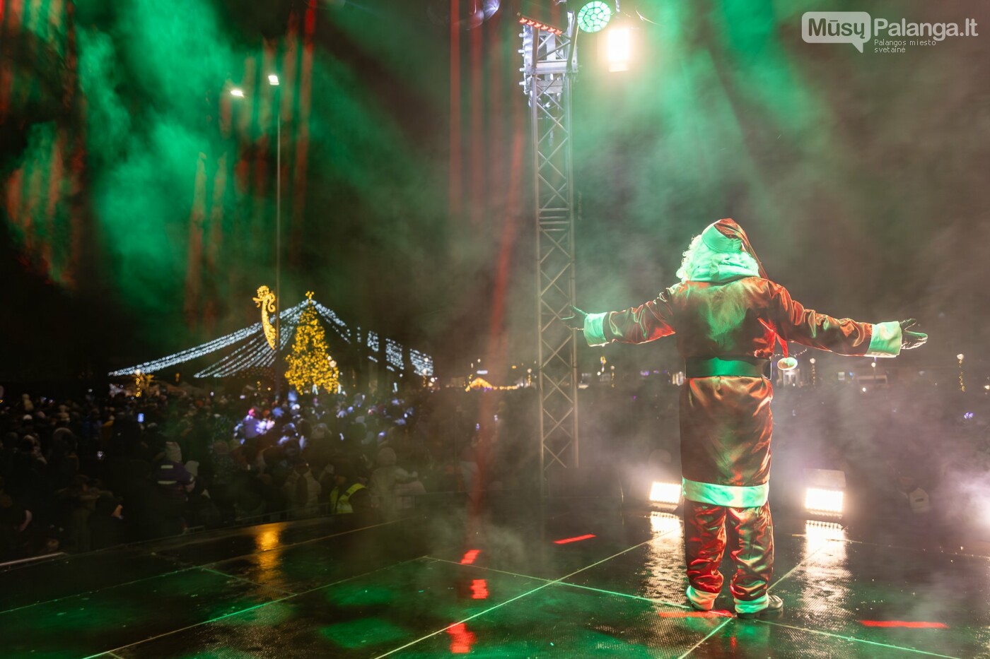 Kretingoje kalėdine šviesa sutvisko užburianti žaliaskarė, nuotrauka-22