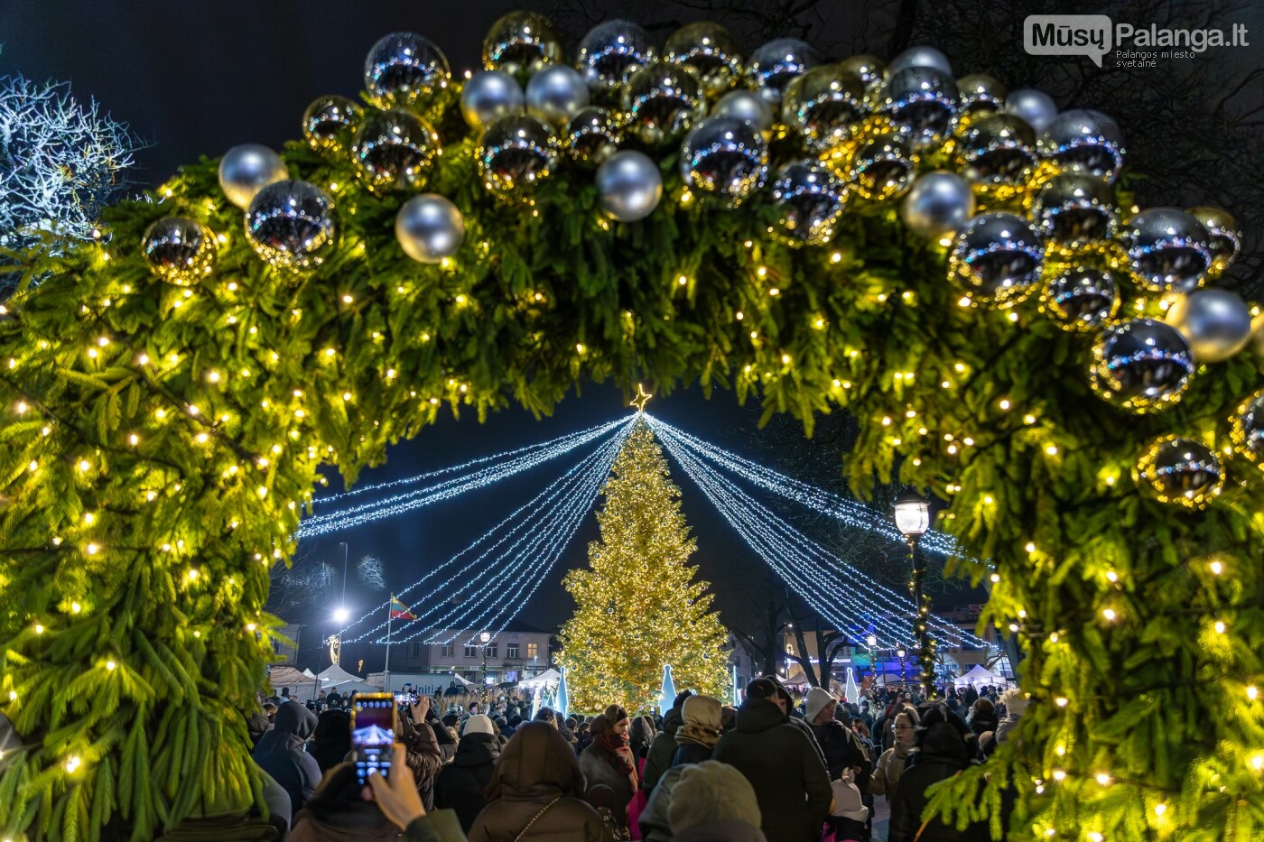 Kretingoje kalėdine šviesa sutvisko užburianti žaliaskarė, nuotrauka-20
