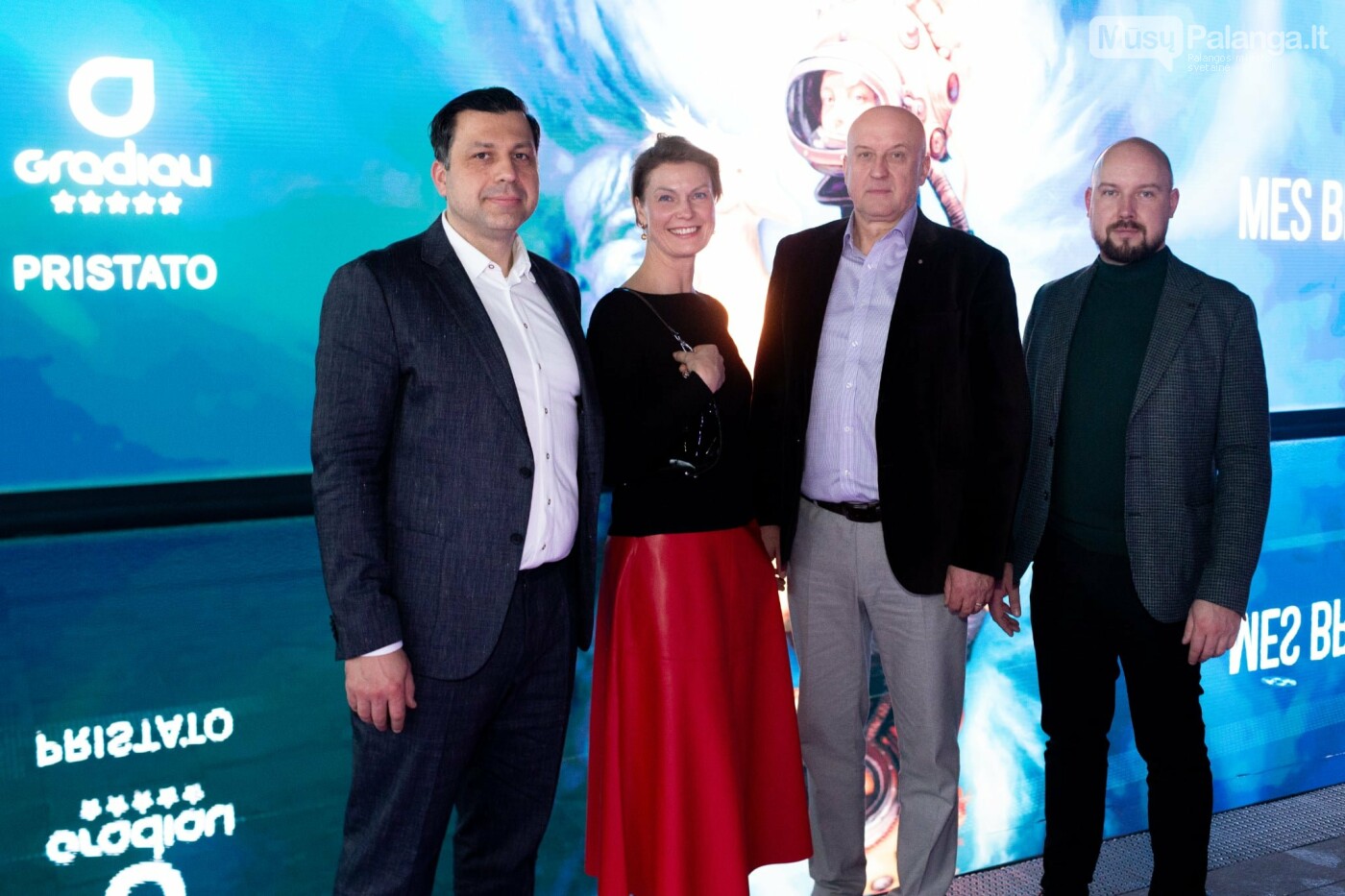 Kai menas peržengia drobės ribas. Algis Kriščiūnas pristato naują savo paveikslų filmą milžiniškame „Gradiali“ baseinų erdvės ekrane, nuotrauka-4