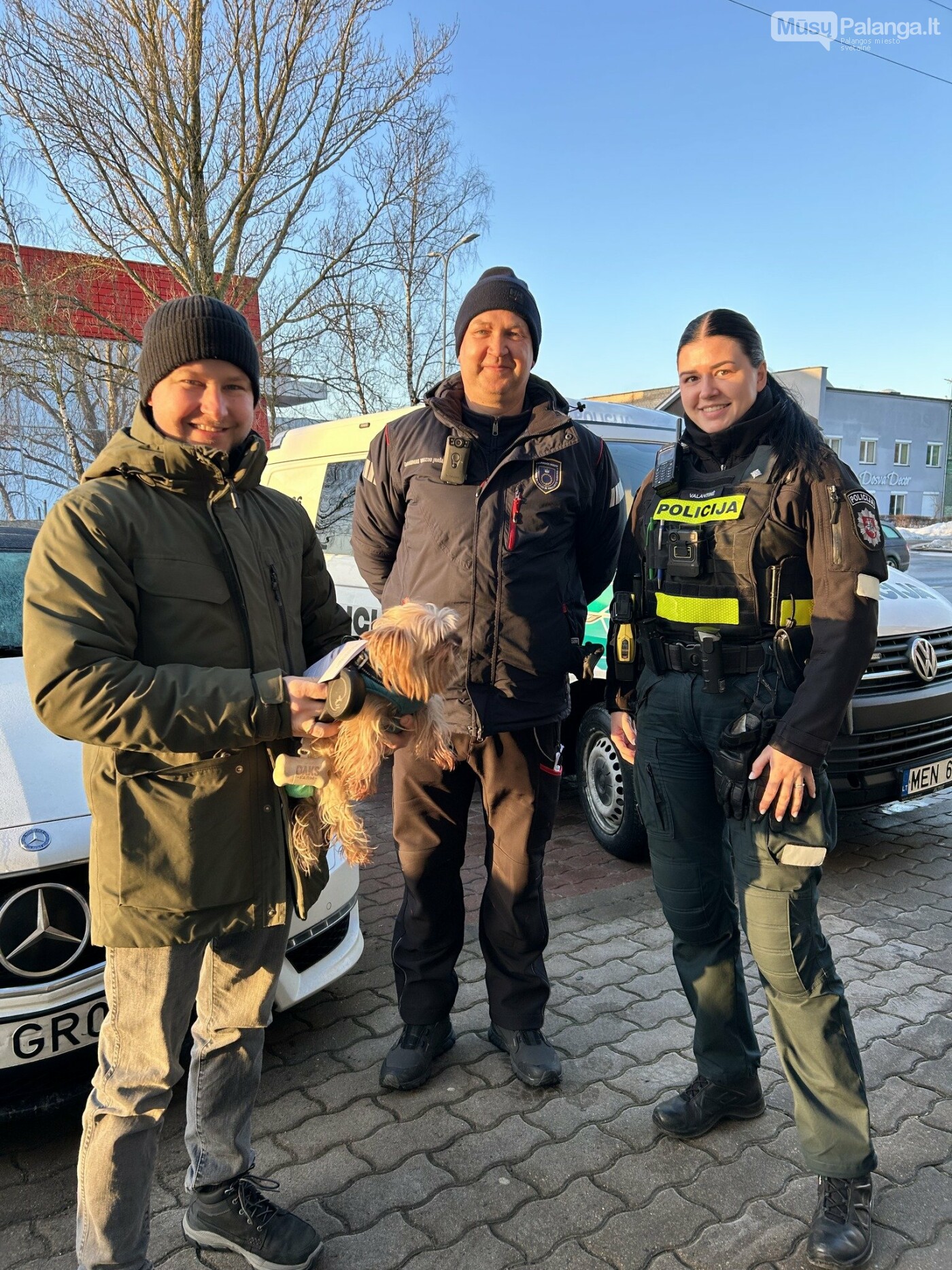 Palangos savivaldybė primena: vedžiodami gyvūnus nepamirškite aplinką palikti švarią, nuotrauka-1