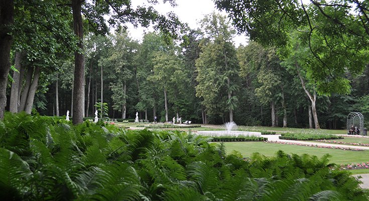 Žydintis Palangos Birutės parkas nuvilioja turistus iš J.Basanavičiaus gatvės (nuotraukų albume - parkas šiandien), nuotrauka-26