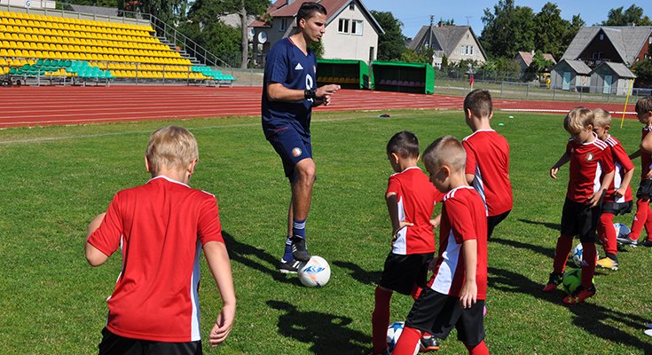 Mažiesiems Lietuvos futbolininkams – garsiojo “Feynoord Rotterdam” trenerių pamokos, nuotrauka-8