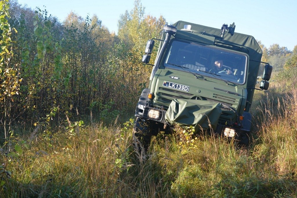 Lietuvos kariuomenei perduota dar viena partija naujų sunkvežimių „Unimog“ , nuotrauka-5