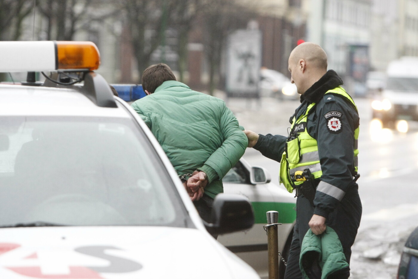 Virsmas: sulaikytas asmuo bet kada gali parašyti skundą, teigdamas, kad pats tapo išpuolio auka., Vytauto Liaudanskio nuotr.