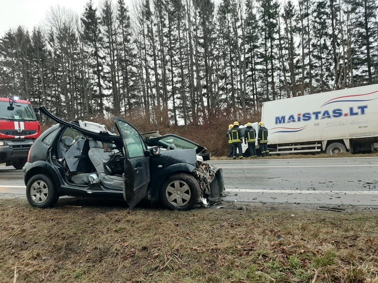 Auto įvykis ant viaduko kelyje Kretinga – Palanga. Slidu būkite atsargus!, nuotrauka-8, Ritos Nagienės nuotr.