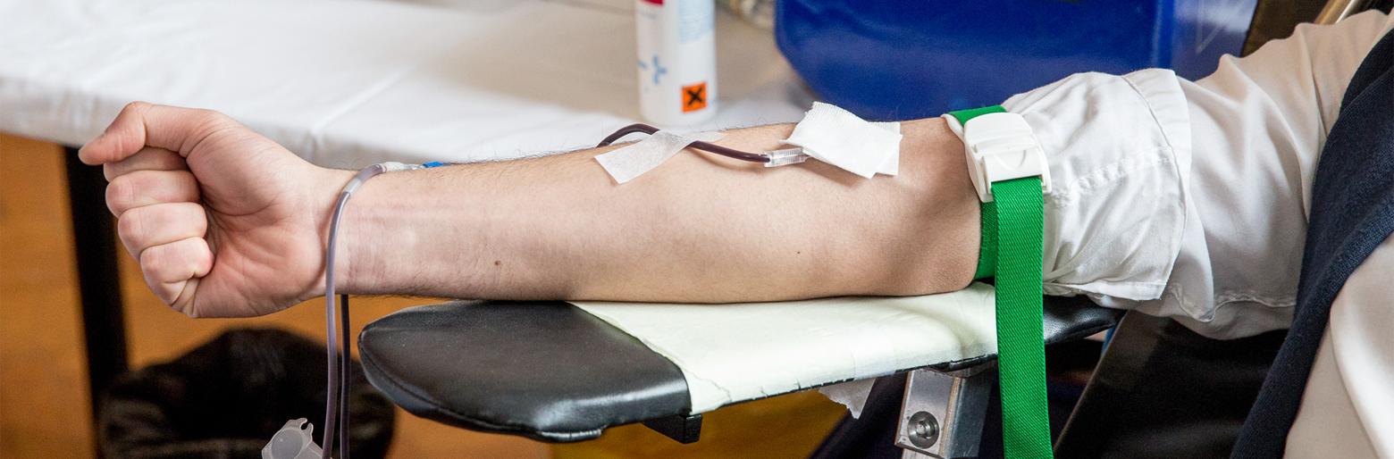 Kraujo stygių ligoninėse mažins donorystės turu per Lietuvą