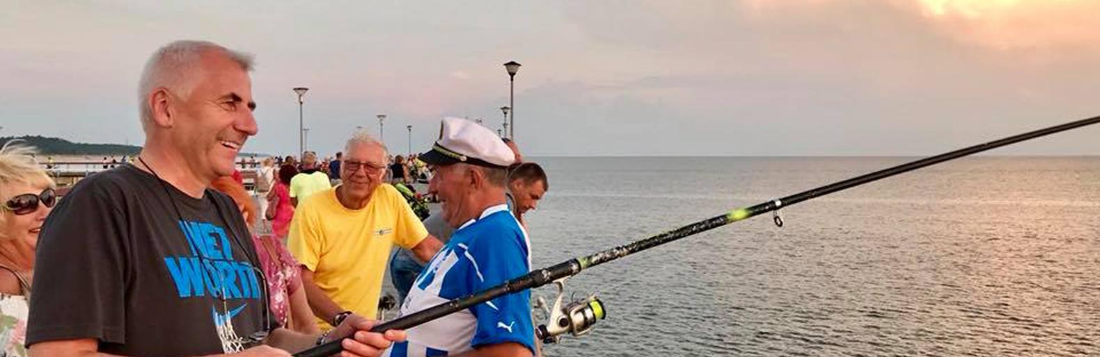 Palangoje atostogaujantis V.Ušackas ant jūros tilto bandė žvejoti, bet „sugavo“ ne Baltijos gėrybę, o alkoholiu viešoje vietoje besimėgaujančius įž...