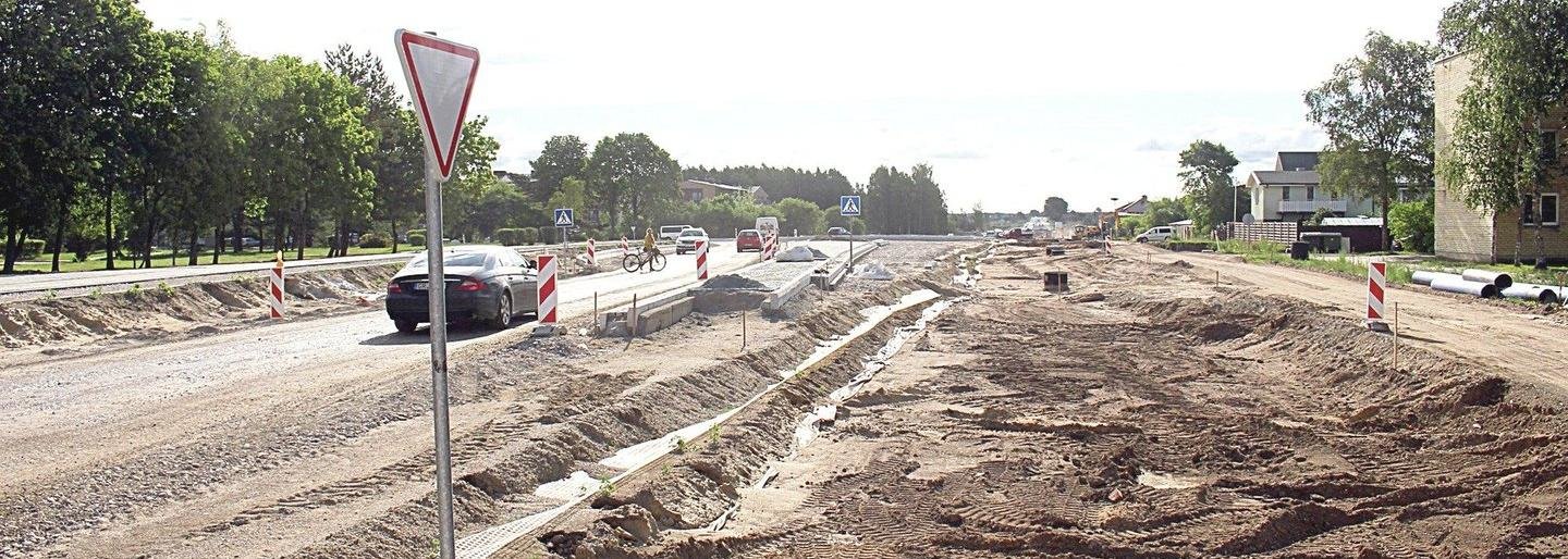 Pastaruoju metu tapo akivaizdu, kad įvažiavimo į Palangą remonto darbai taip ir nebus baigti numatytu laiku. J.Stacevičiaus nuotr.